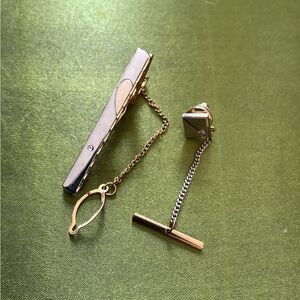 1959s Vintage Gold and Silver Two-Tone metal Tie Bar and Chain Set with stone